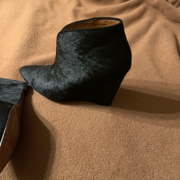 Wedge Heels - Picture 2 of 3